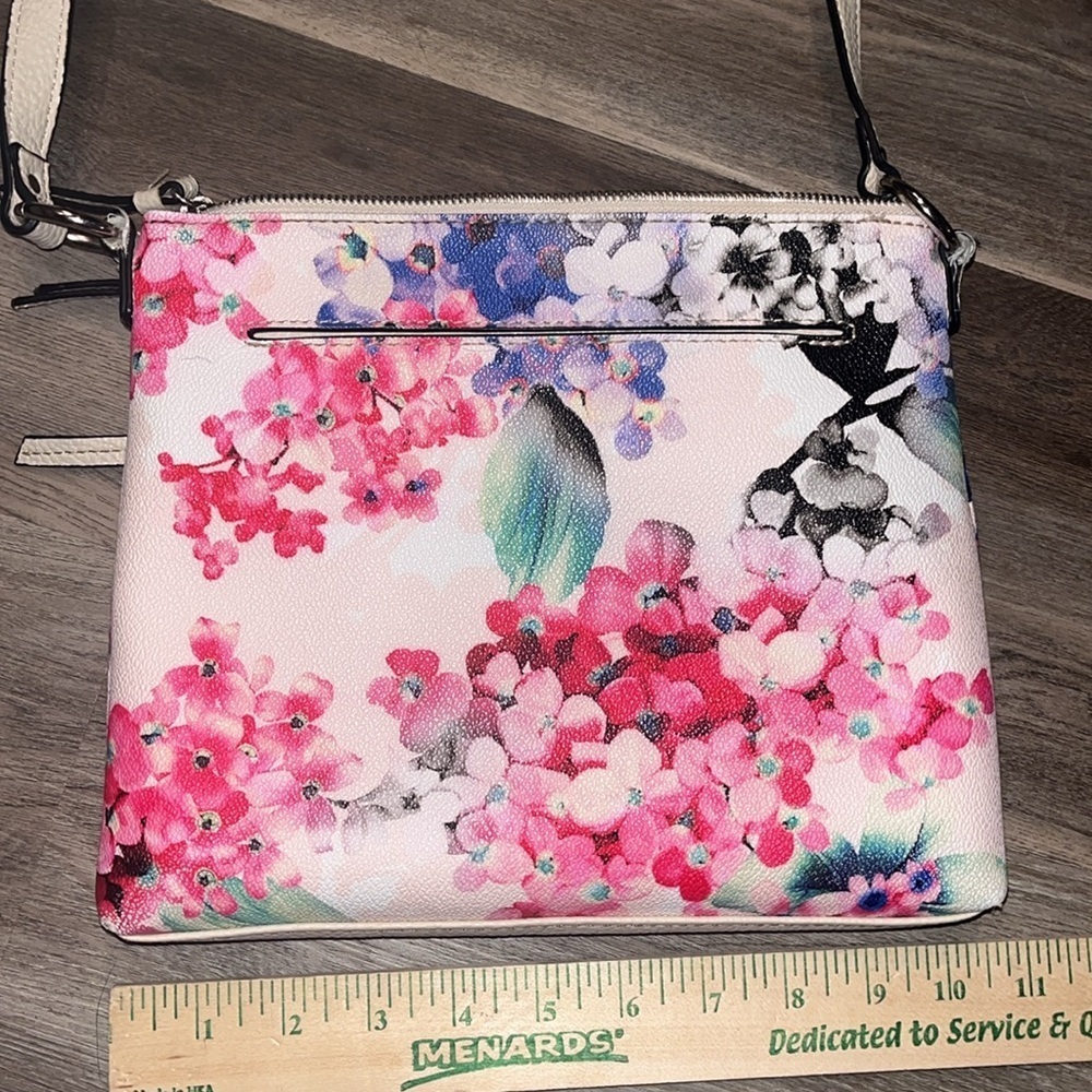 Dana Buchman floral crossbody bag / preowned with many pockets done - Picture 3 of 12